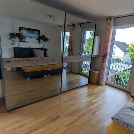 بيت للعطل Gemuetliches Reiheneckhaus Mit Garten-idylle, 500m S-bahn *